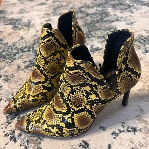 Zara Trafaluc Snake Print Stiletto Bootie sz EU 37/US 6.5